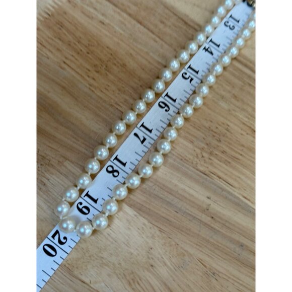 Monet Faux Pearl Necklace Gold Clasp Vintage Jewelry 20 Inch Strand Elegant - Picture 6 of 9
